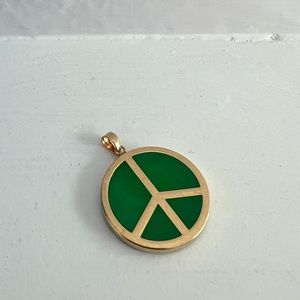 Vintage 14K Gold Green Jade Peace Sign Necklace Charm Pendant